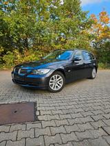 BMW E91 325i - BMW 325 aus 2007: Kombi, 325i