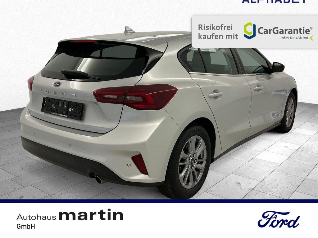 Fahrzeugabbildung Ford Focus 1.0 Titanium SYNC PDC SHZ NAVI FACEL. LED