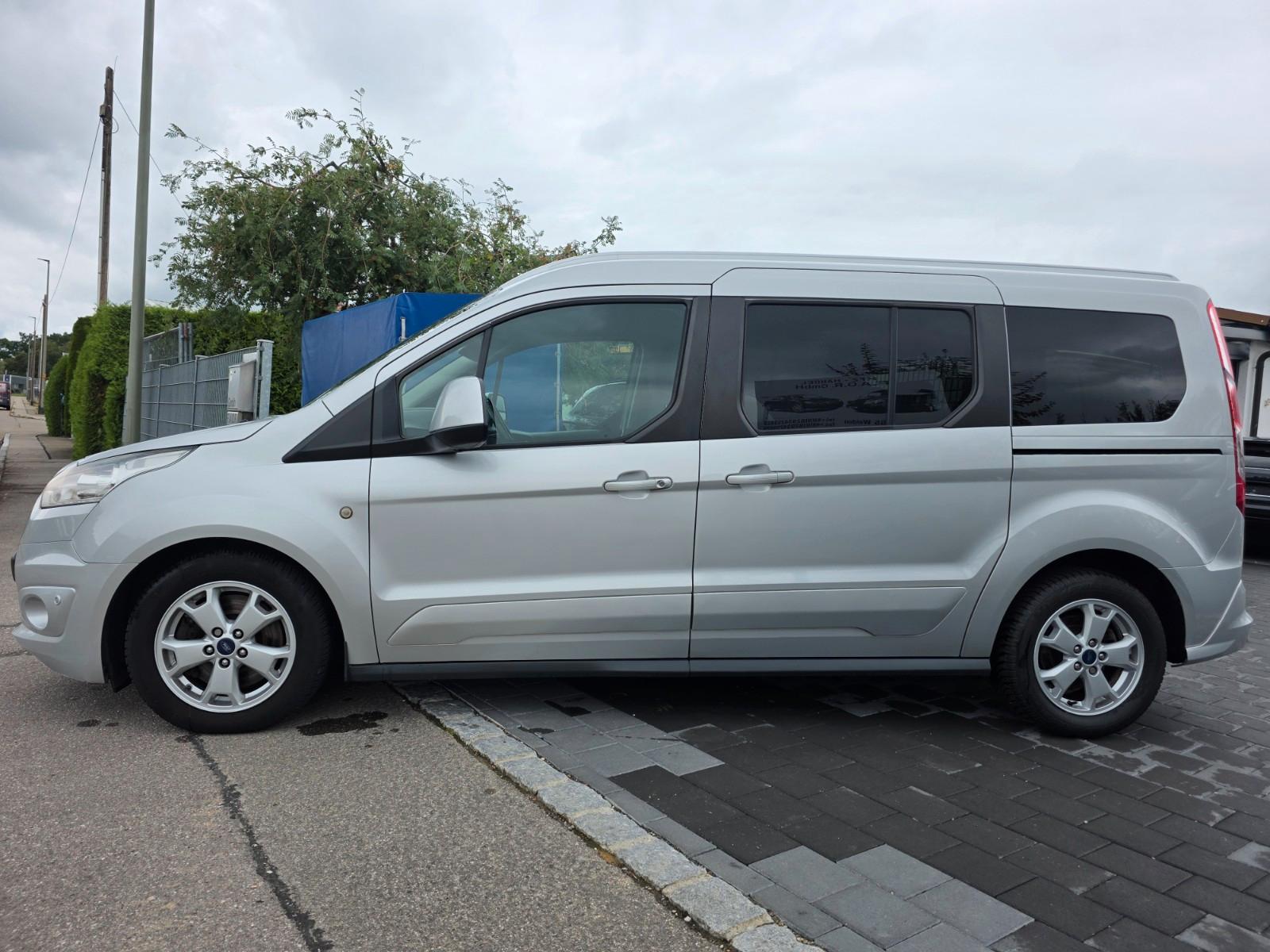 Ford Grand Tourneo