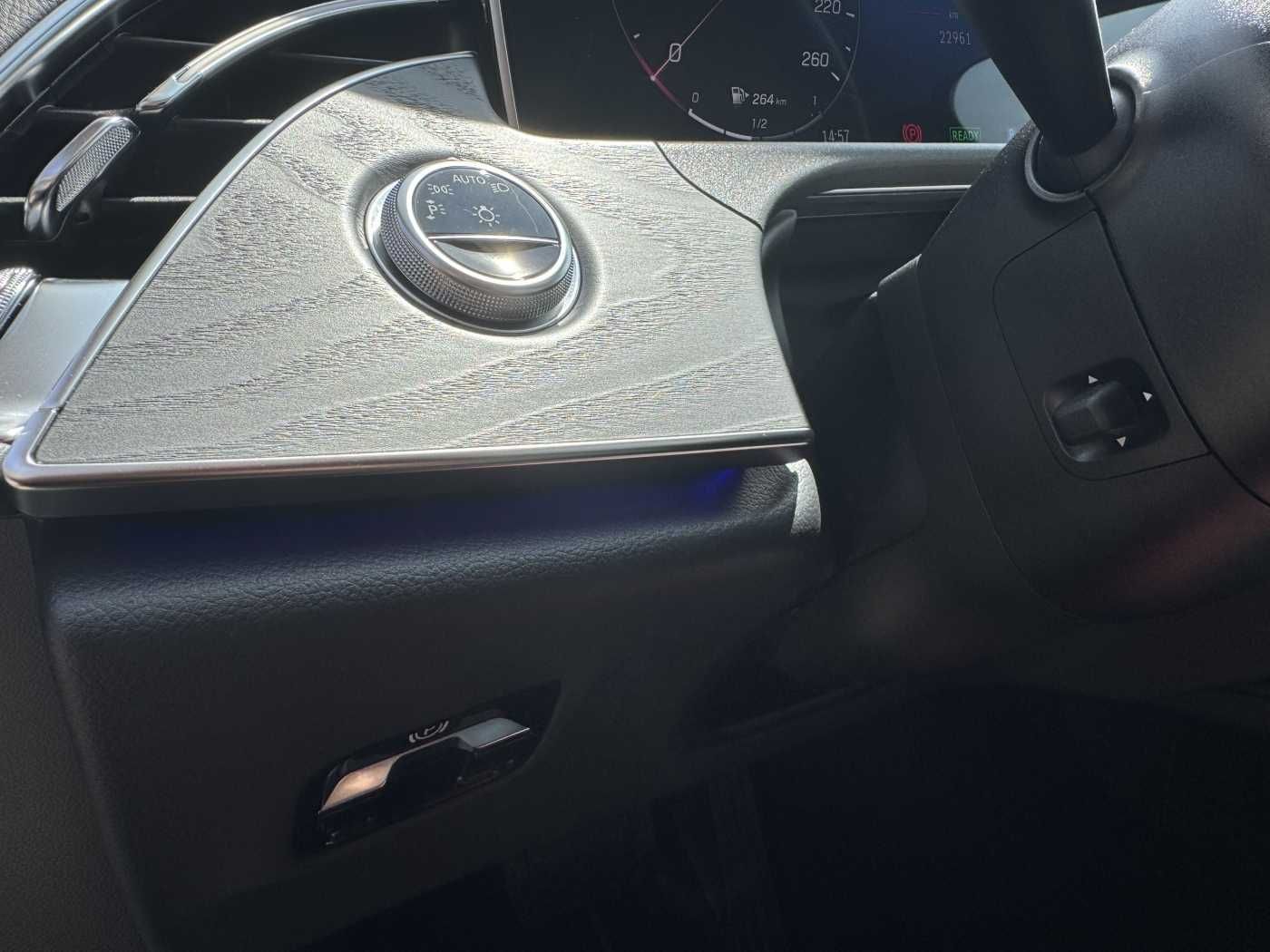 Fahrzeugabbildung Mercedes-Benz E 300de T AHK+Burm4D+Distr+Memory+360