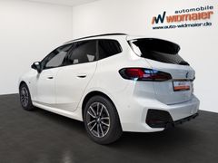 Fahrzeugabbildung BMW 218i Active Tourer M Sport -- Pano/ eSitze/ HiFi