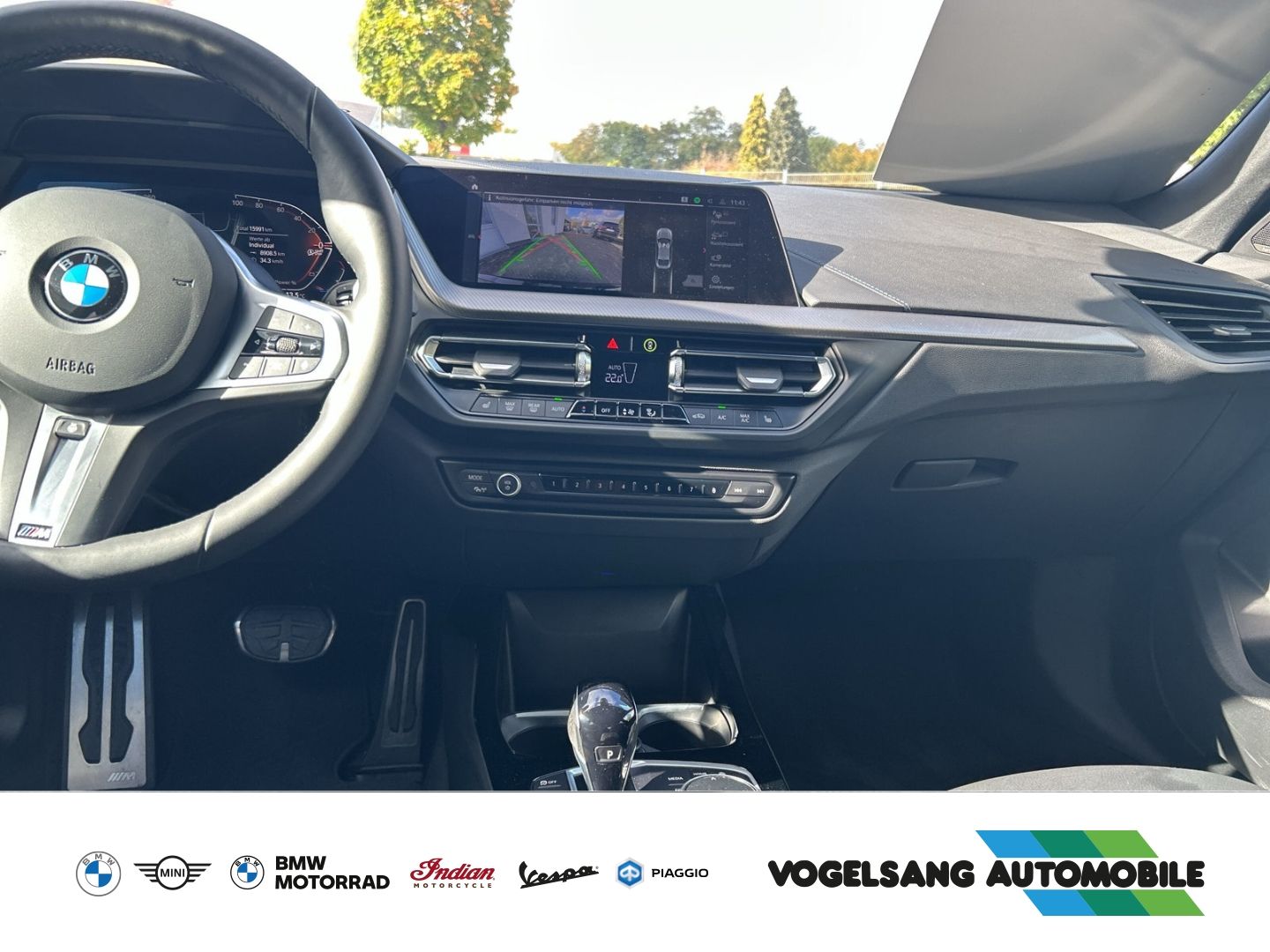 Fahrzeugabbildung BMW 218 Gran Coupe i M Sport Park-Assistent