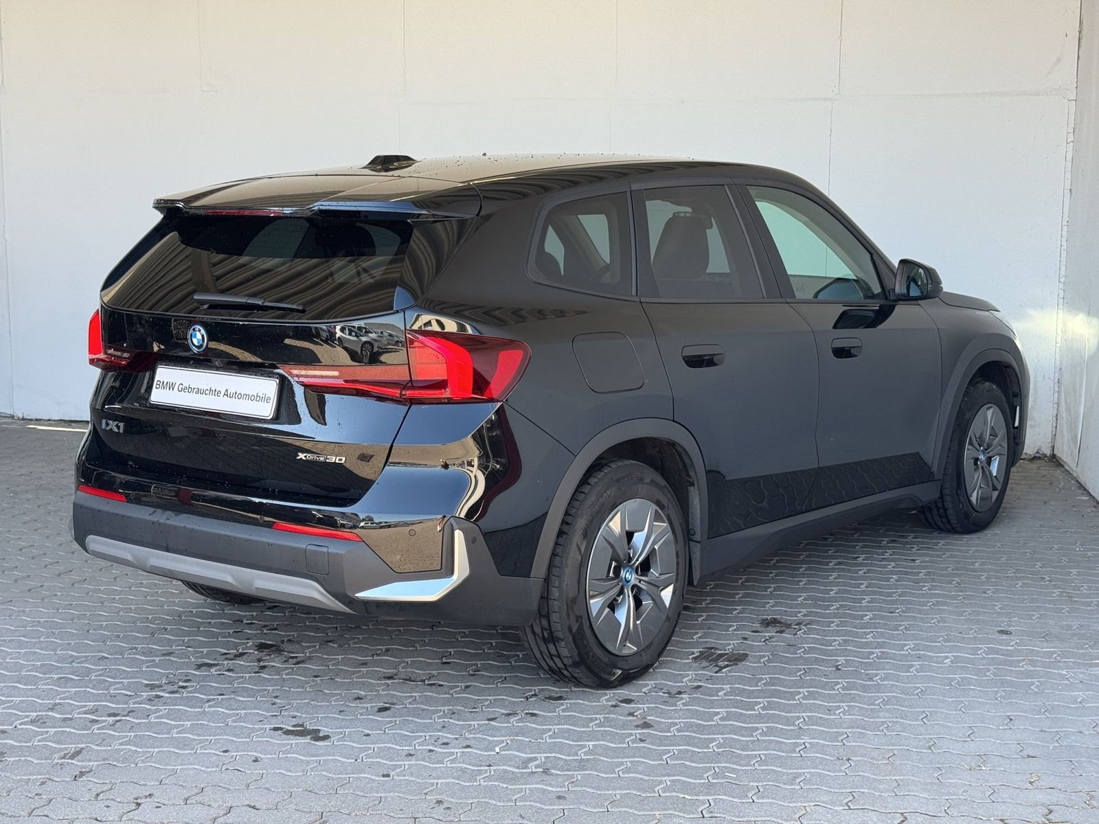 BMW iX1 xDrive30 Navi.LED.AHK.RüKam.DAB.Sitzhz foto 4