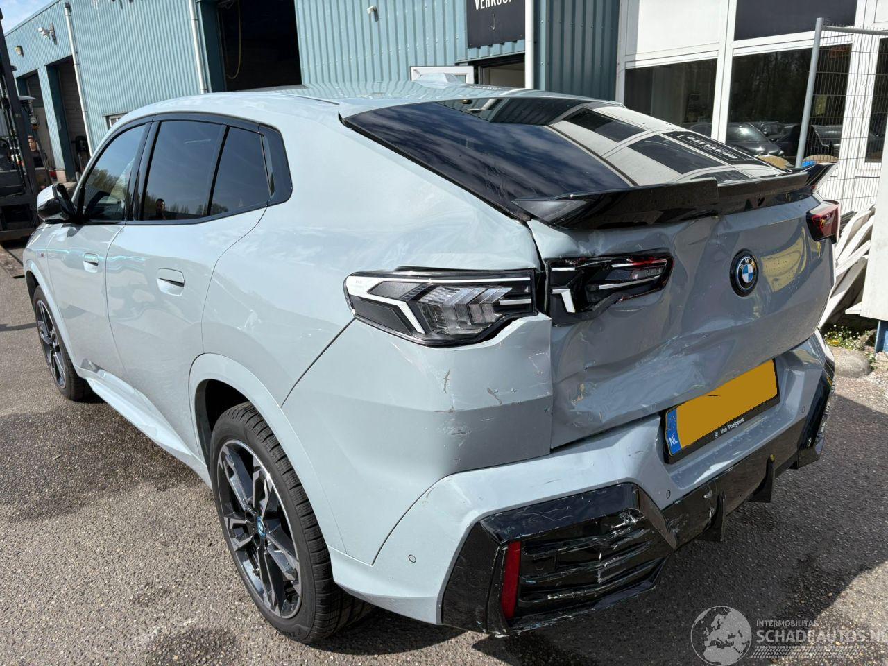 BMW iX2 eDrive20 M-SPORT 67 kWh bj 2025