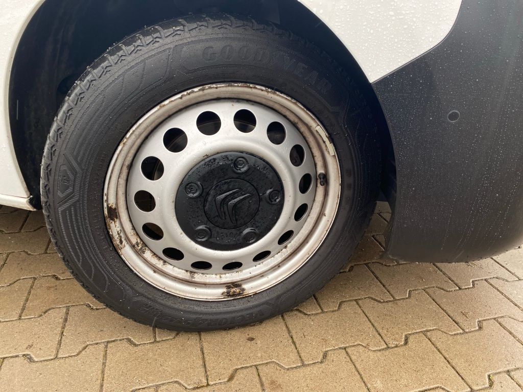 Fahrzeugabbildung Citroën Jumpy Variospace XL BlueHDi 120 Worker *6-Sitzer