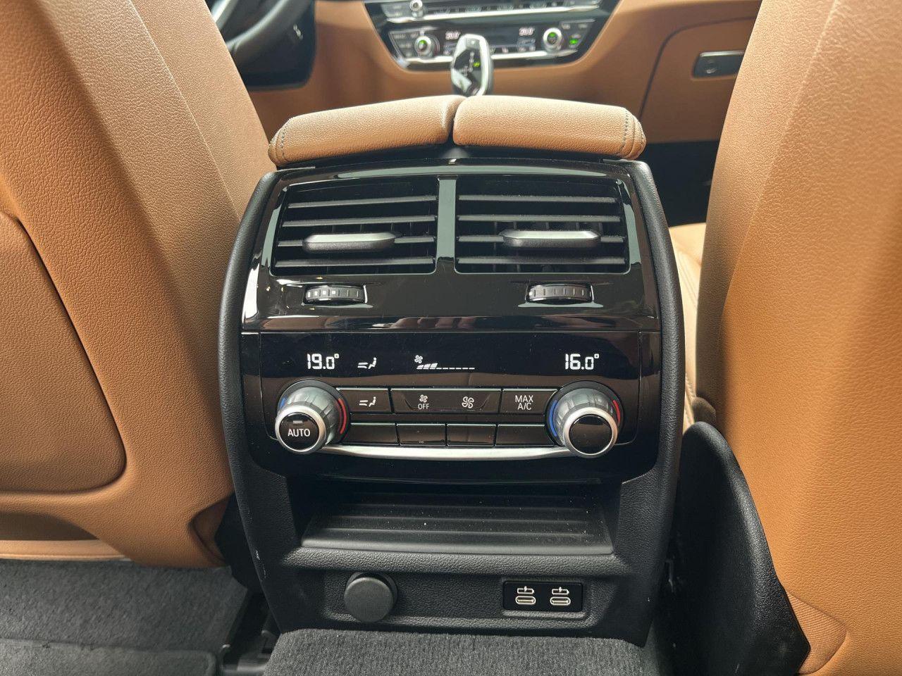 BMW 530e Tour HUD Pano Laser SpoSi RFK HiFi LiveProf