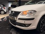 Volkswagen Touran Trendline BlueMotion HU JULI 2027 - Volkswagen Touran: Bluemotion