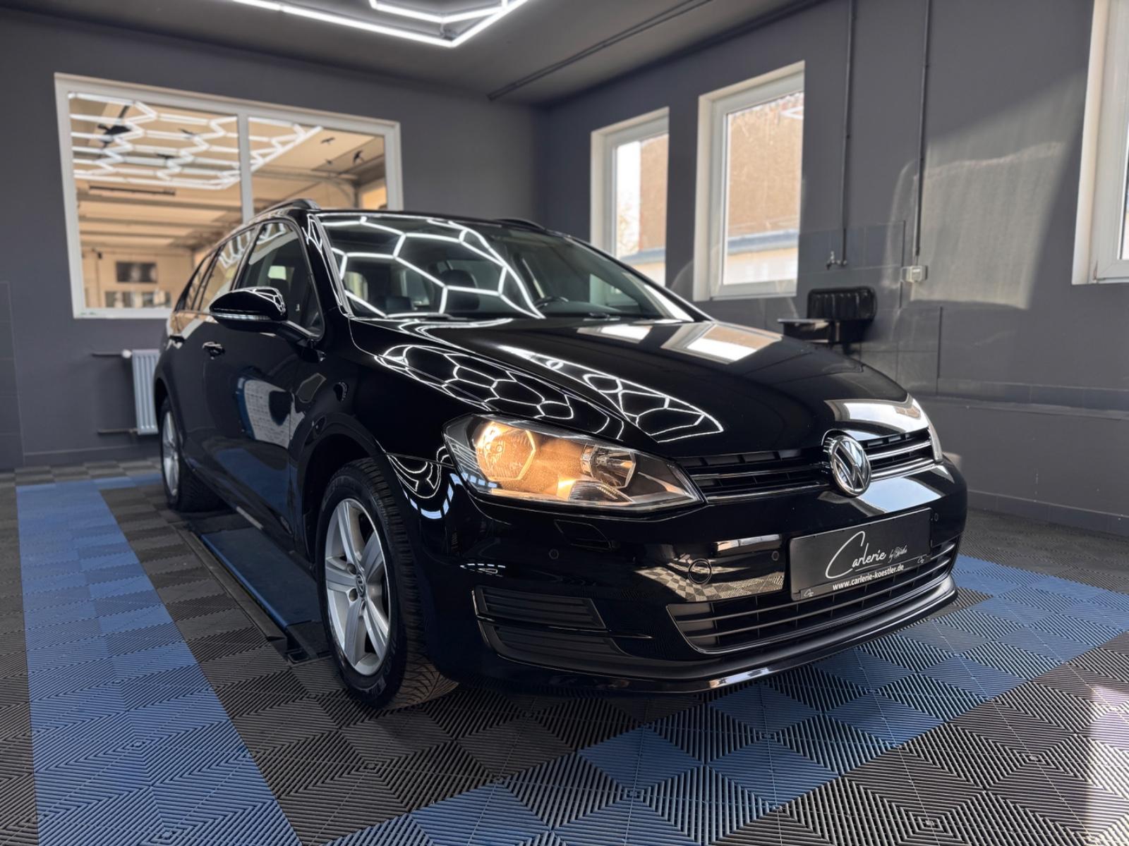 Volkswagen Golf VII Variant Comf. BMT*AHK*Navi*Pano*SHZ*PDC