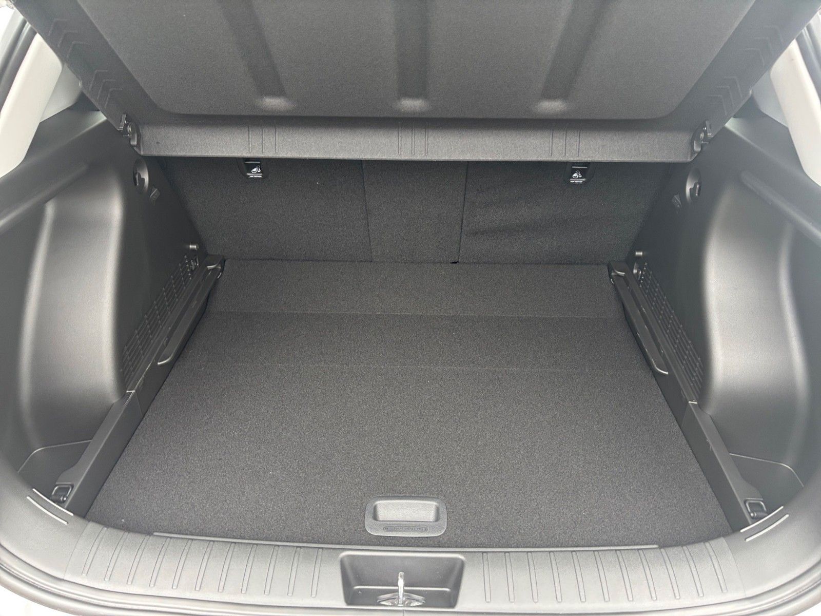 Fahrzeugabbildung Hyundai Kona Select Elektro