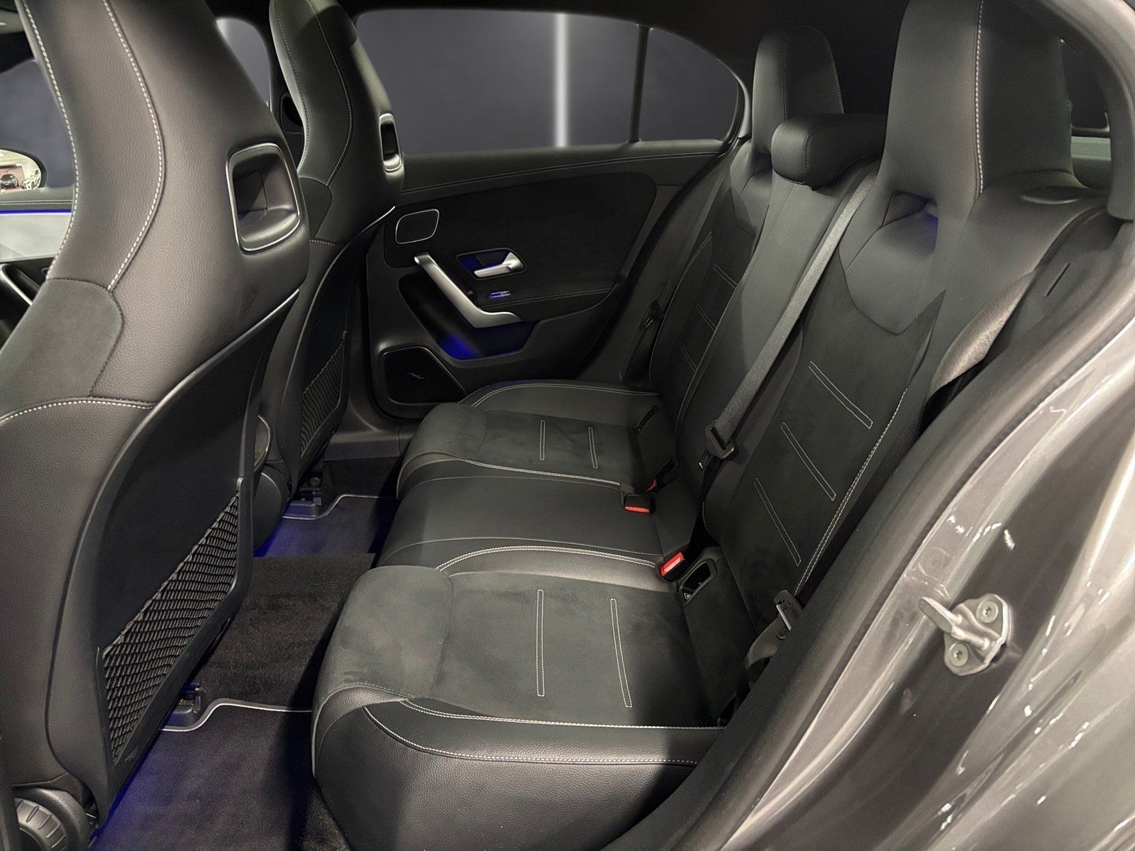 Fahrzeugabbildung Mercedes-Benz A 250 e AMG*Distronic*Panorama*AHK*Burmester*LED