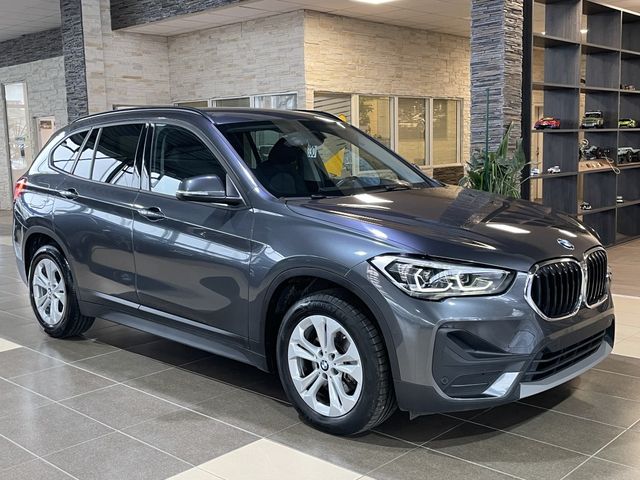 BMW X1 sDrive*Advantage*AHK*Navi*LED*SHZ*PDC*CarPlay