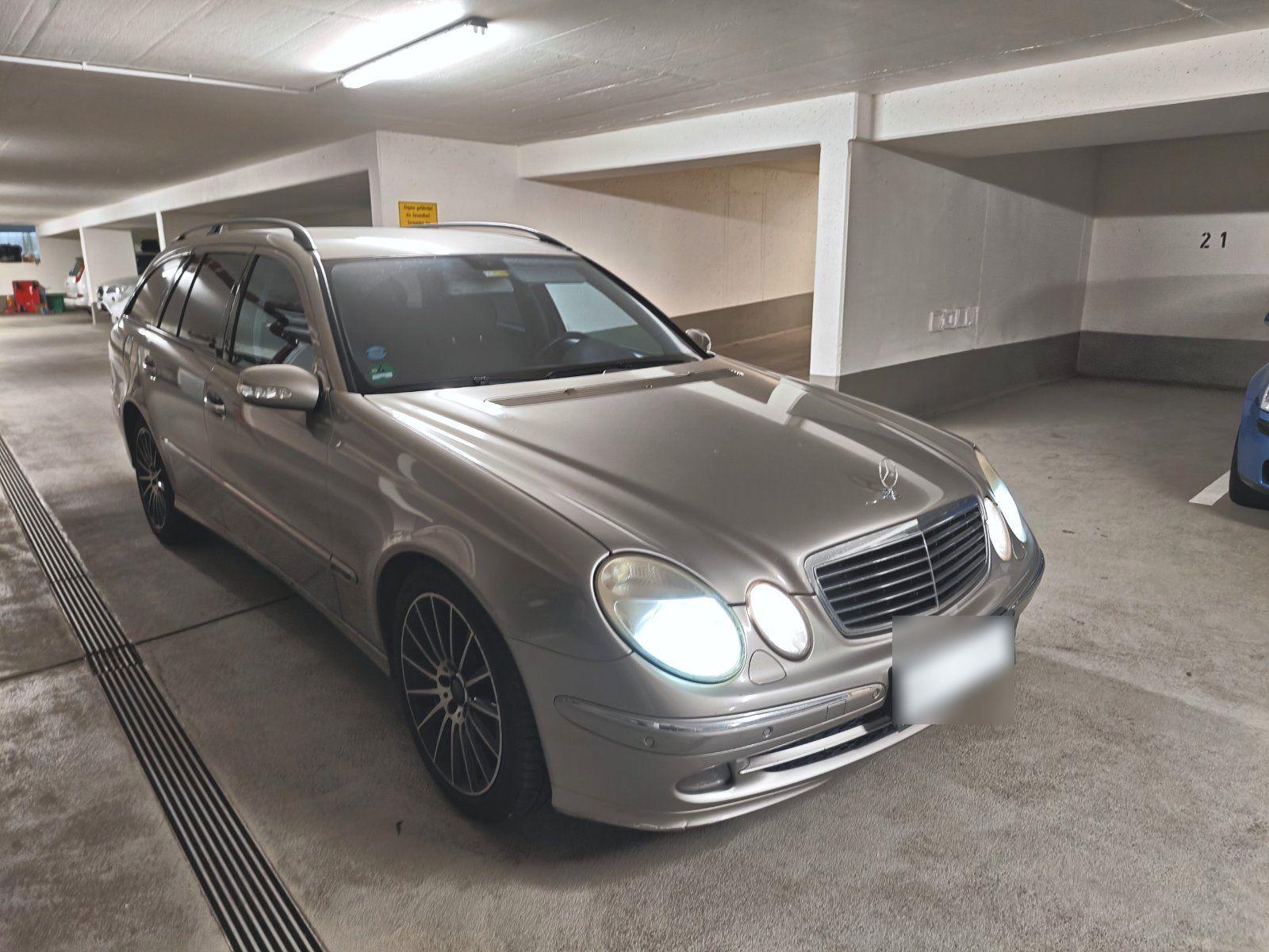 Mercedes-Benz E 320