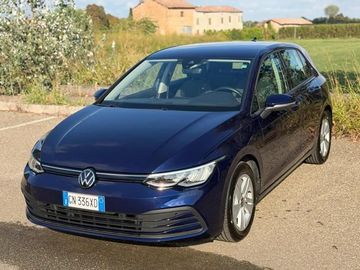 Volkswagen Golf - 6