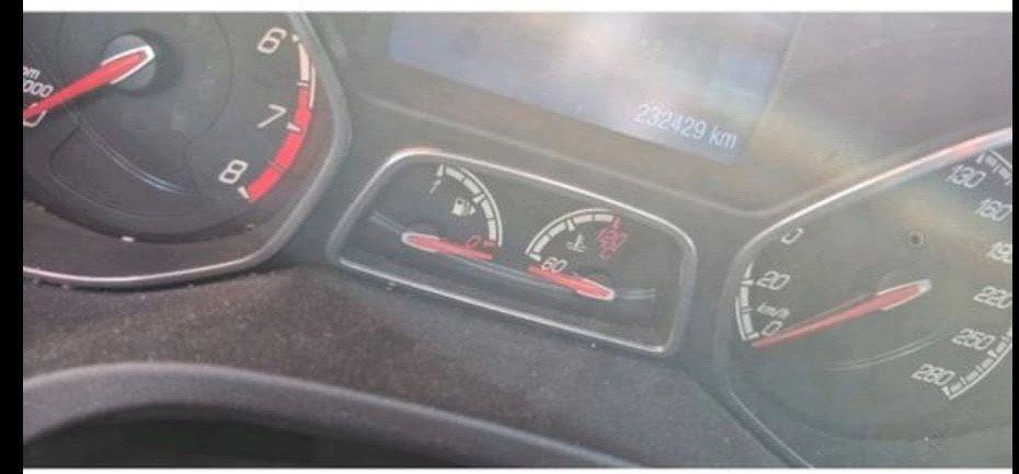 Ford Focus 2013 — engine 250 HP (184kW)