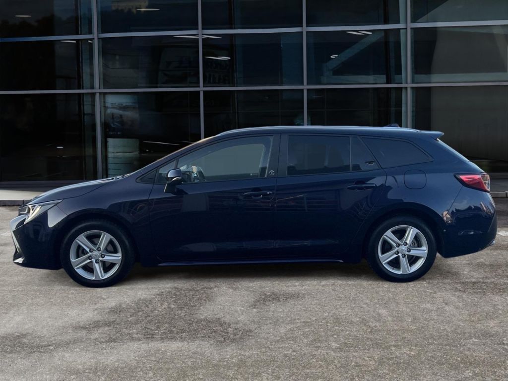 Fahrzeugabbildung Toyota Corolla 1.8 Hybrid Touring Sports Team Deutschla