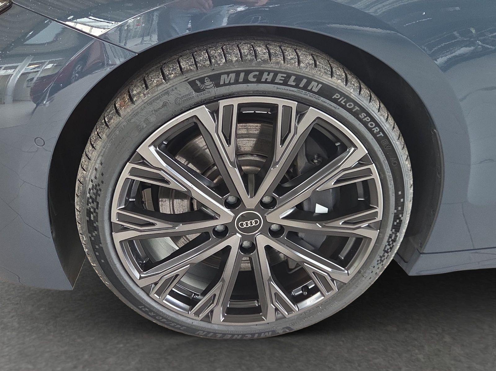 Audi S6 e-tron - Bild 14