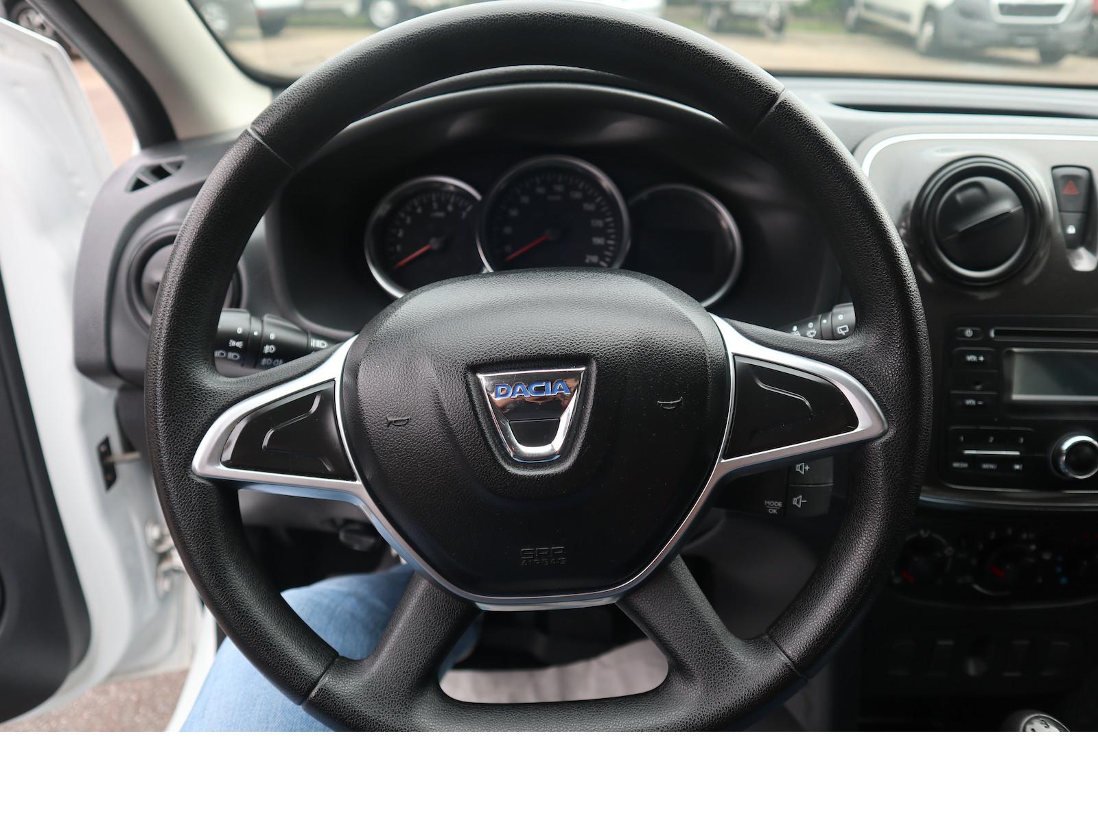 Dacia Sandero Essential Scheckheftgepflegt