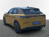 Volkswagen T-Roc R-Line 1.5 l eTSI OPF 110 kW (150 PS) 7-Ga - Volkswagen T-Roc: Gelb