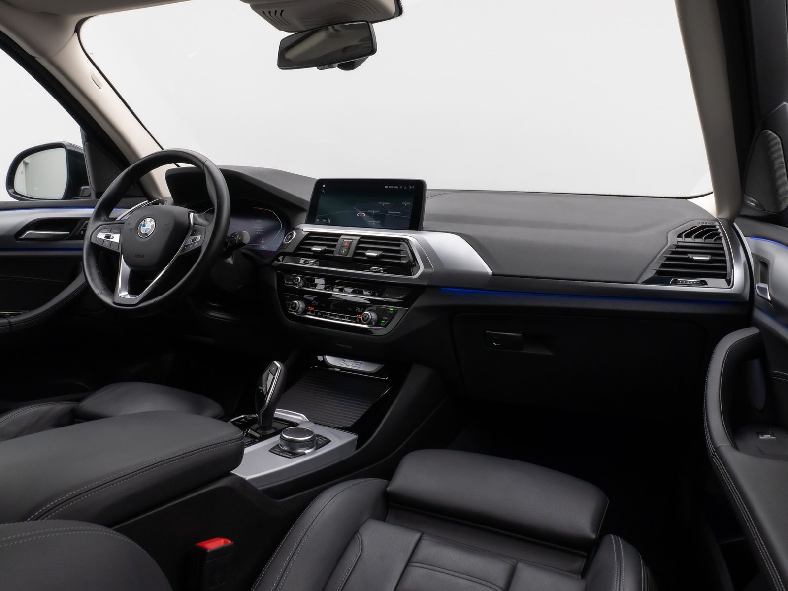 Fahrzeugabbildung BMW X3 xD20d Kamera HUD DAB H/K Leder Sport 18Zoll