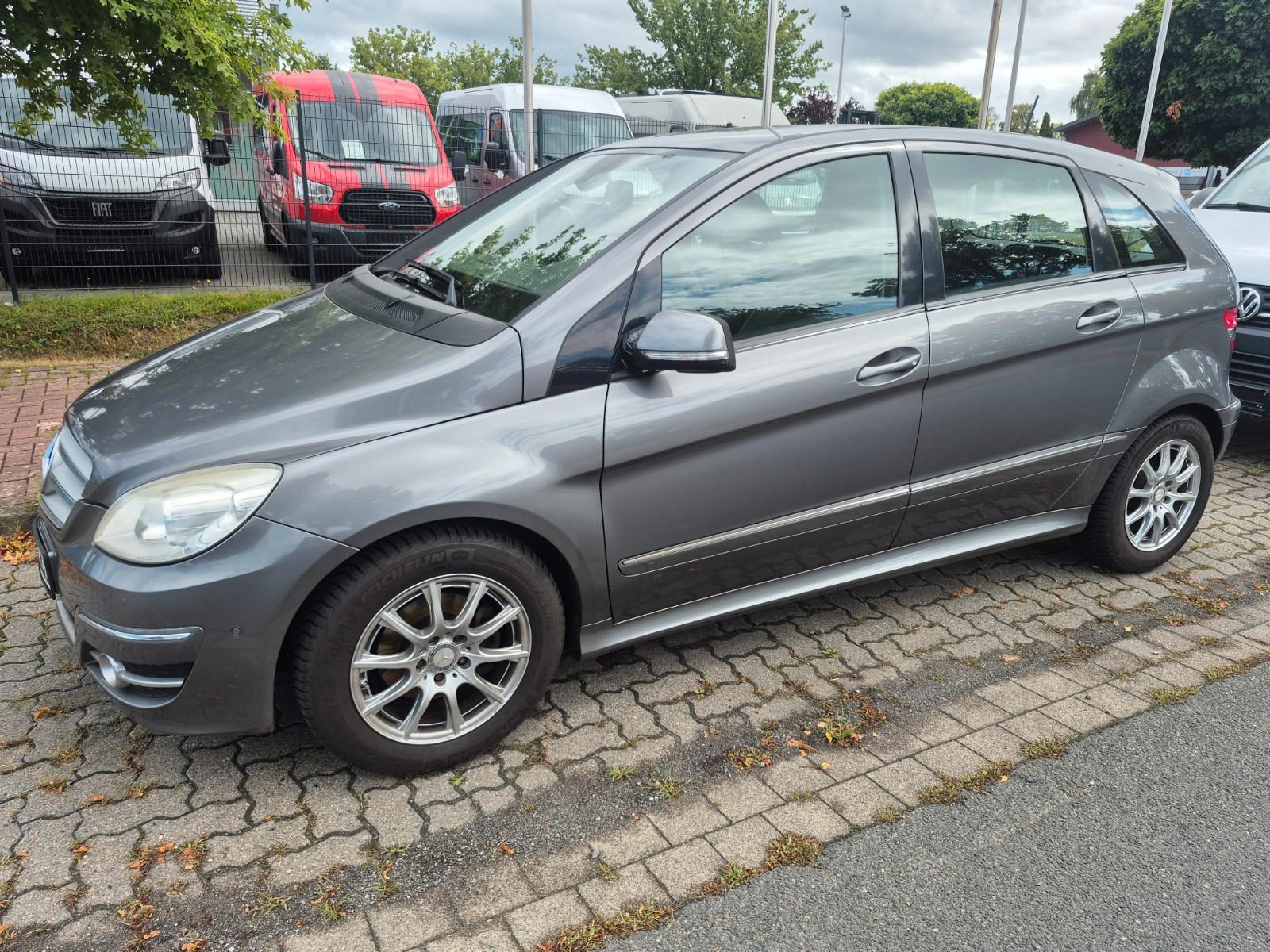 Mercedes-Benz B 200 Benzin 63175 km Klima PDC