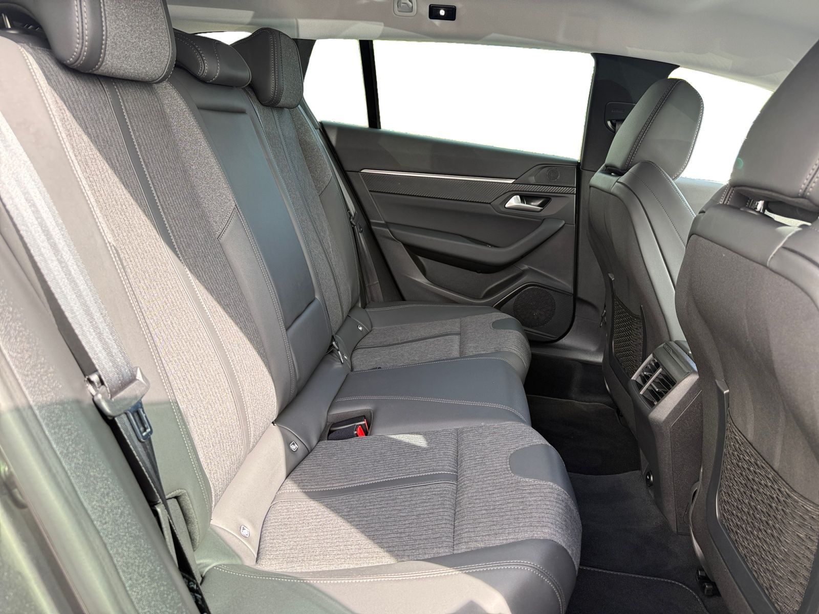 Fahrzeugabbildung Peugeot 508 SW 1,6 Allure