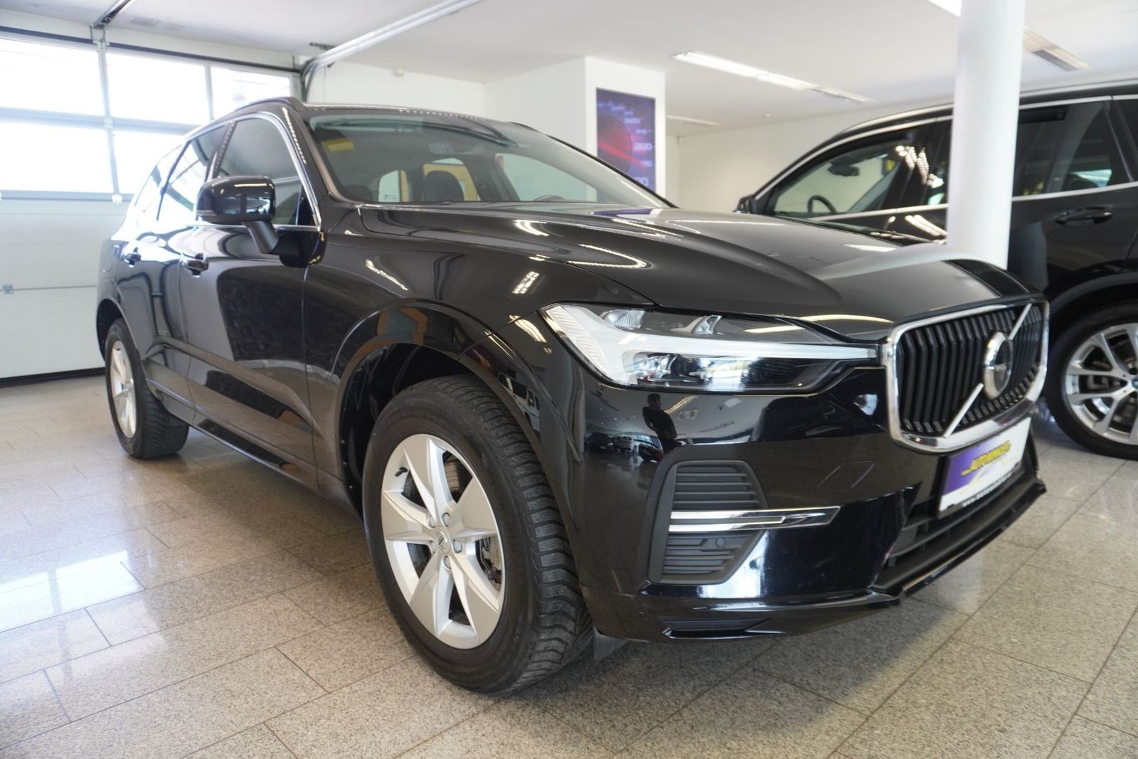 Volvo XC60 Momentum Pro Aut. LED/Virtual/Nav. imagem 3