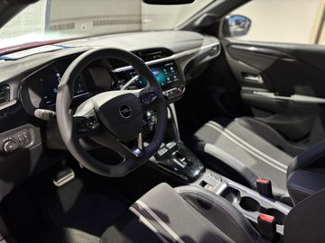 Fotografie des Opel Corsa 1.2 Direct Injection Turbo Automatik GS