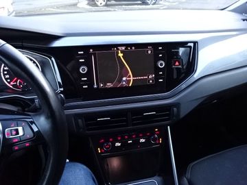 Fotografie 11 des VW Polo 1.0 TSI Highline *Navi*el.Sp.ankl.*ACC*Clim