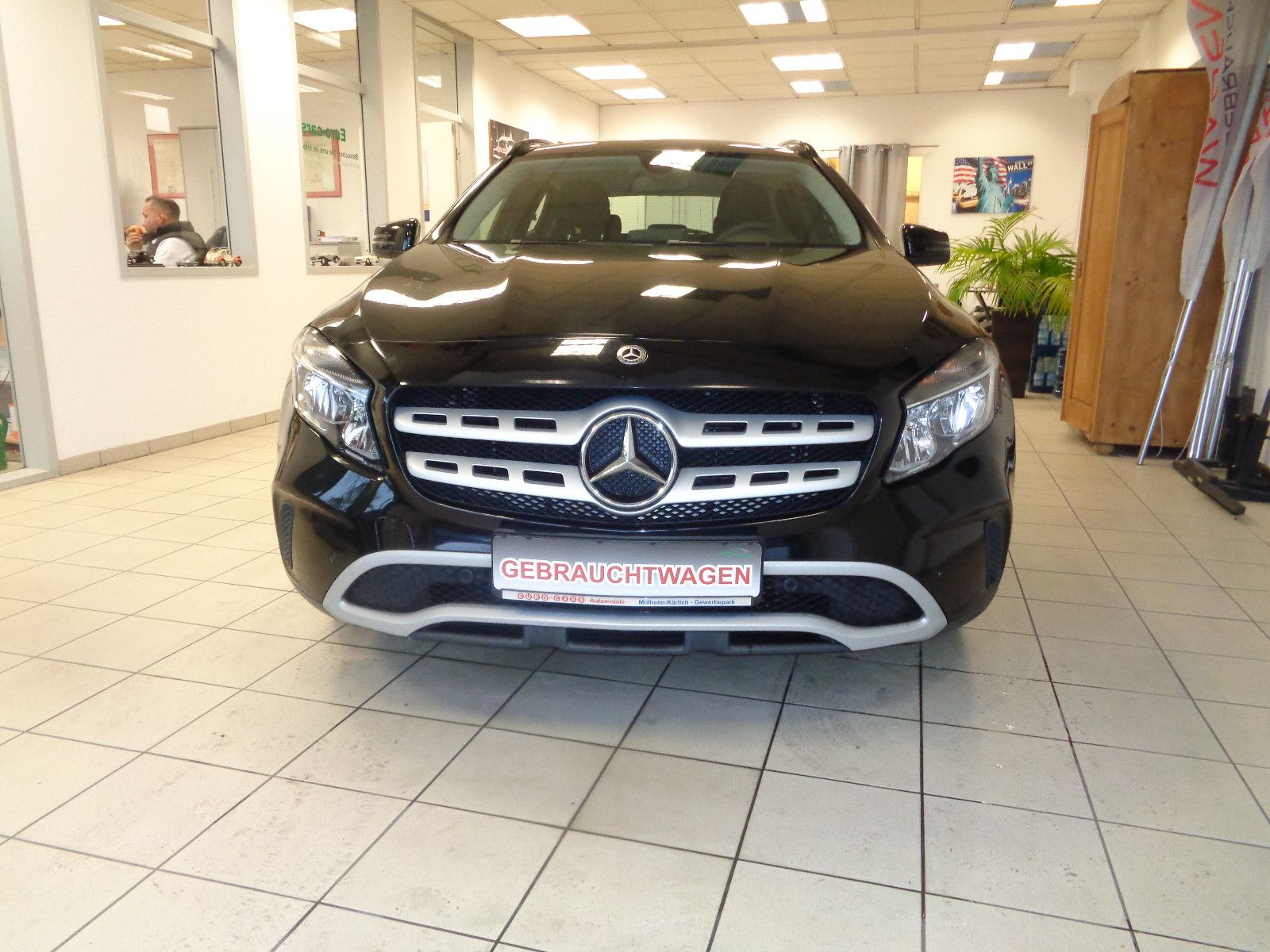 Fahrzeugabbildung Mercedes-Benz GLA 200 / Navi /Klima/Sportfahrwerk