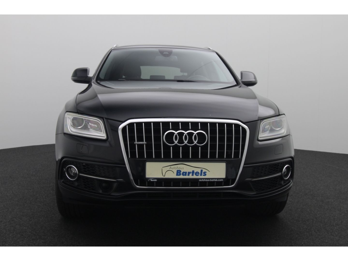 Fahrzeugabbildung Audi Q5 2.0 TDI 130kW quattro ACC Sportsitze Standhei