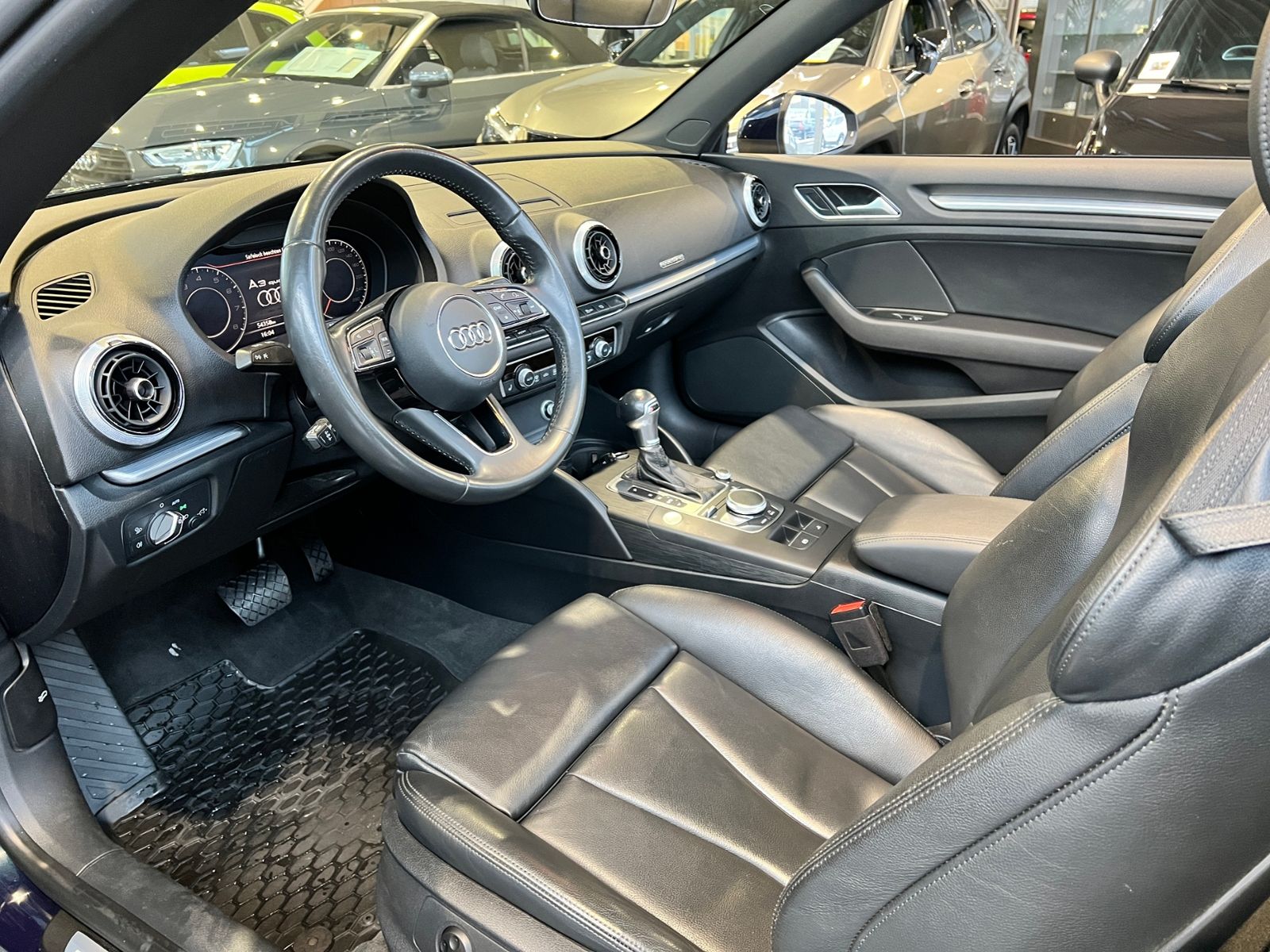 Fahrzeugabbildung Audi A3 Cabriolet 40 TFSI quattro sport XEN NAV 18"