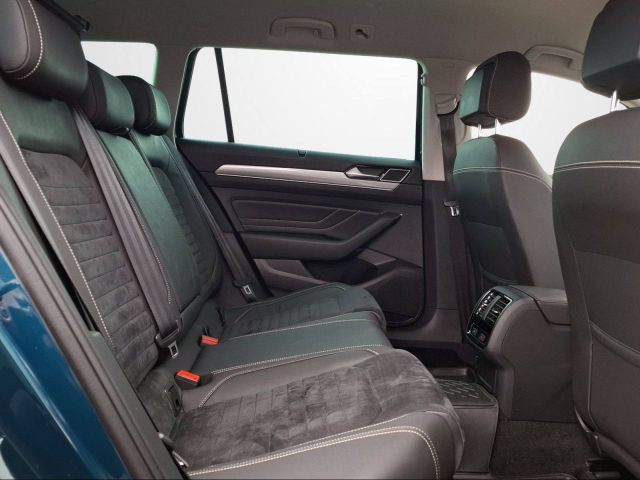 PASSAT VARIANT GTE 1.4 TSI IQ.LIGHT+CAM+DYNAUDIO