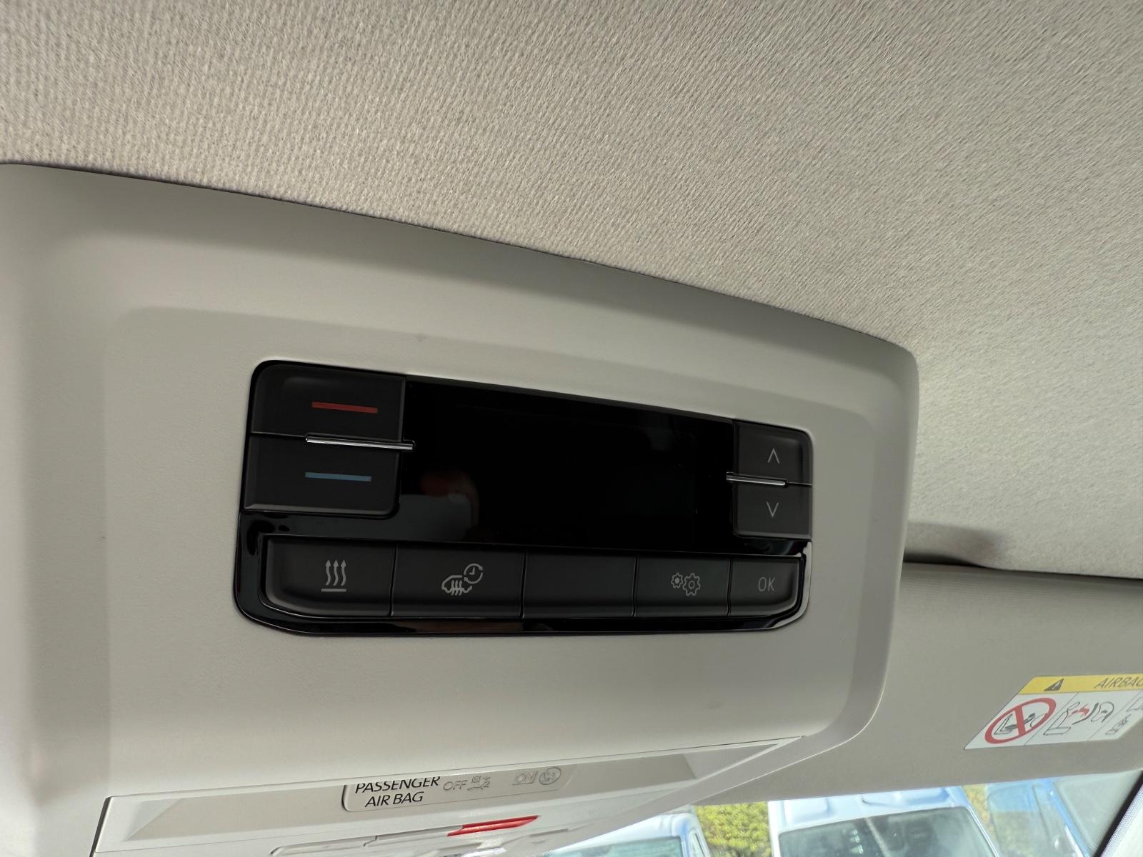 Volkswagen T6.1 Transporter 2.0 TDI LED KAMERA TEMPOMAT STH