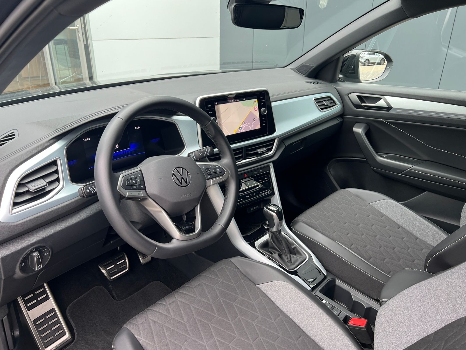 Fahrzeugabbildung Volkswagen T-Roc GOAL 1.5 TSI DSG *AHK, LED, "Plus"-Paket,