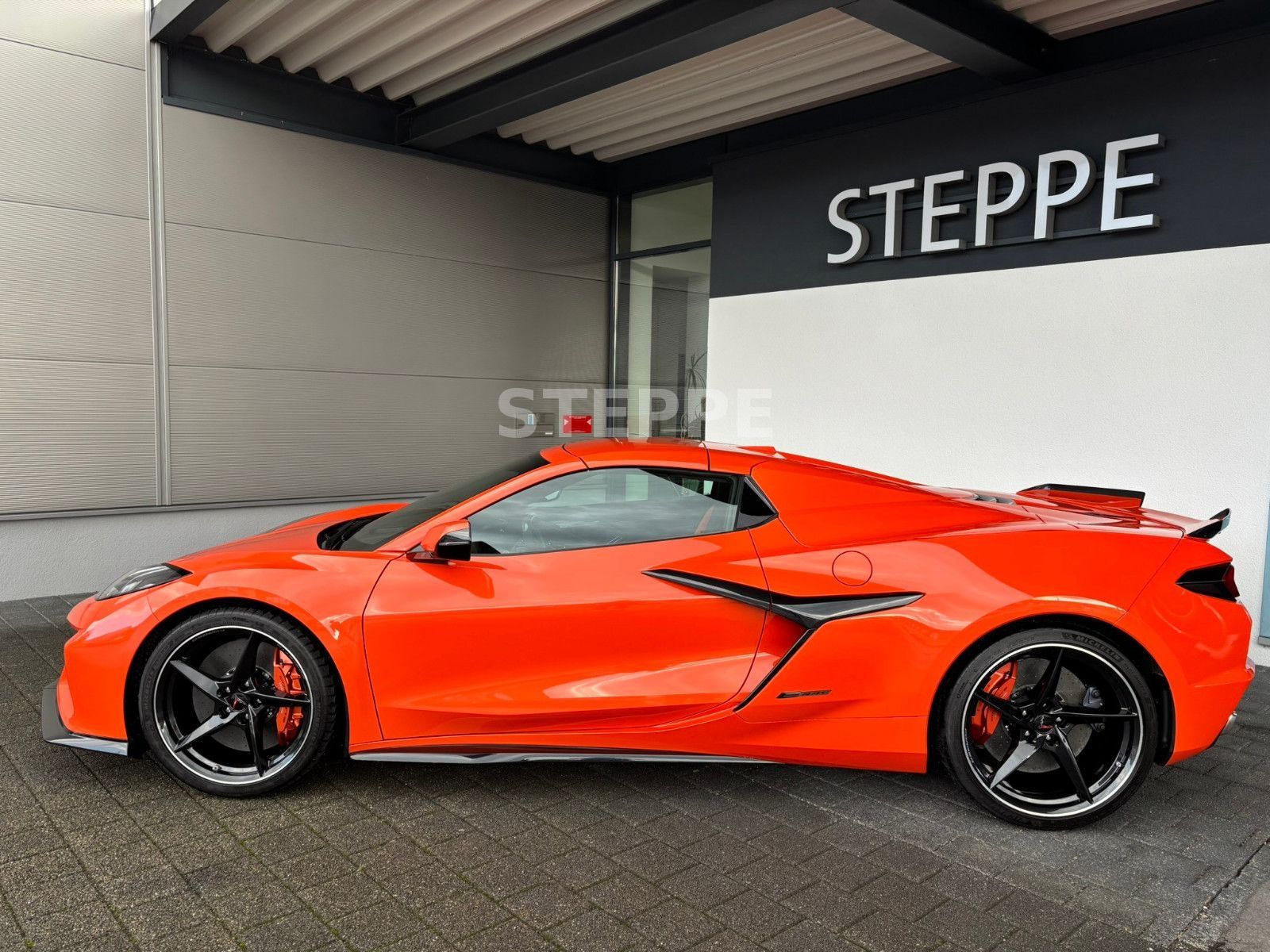 Corvette C8 E-Ray 3LZ Convertible EU-Mod Herst.Garantie