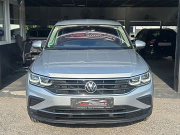 Volkswagen Tiguan - 4