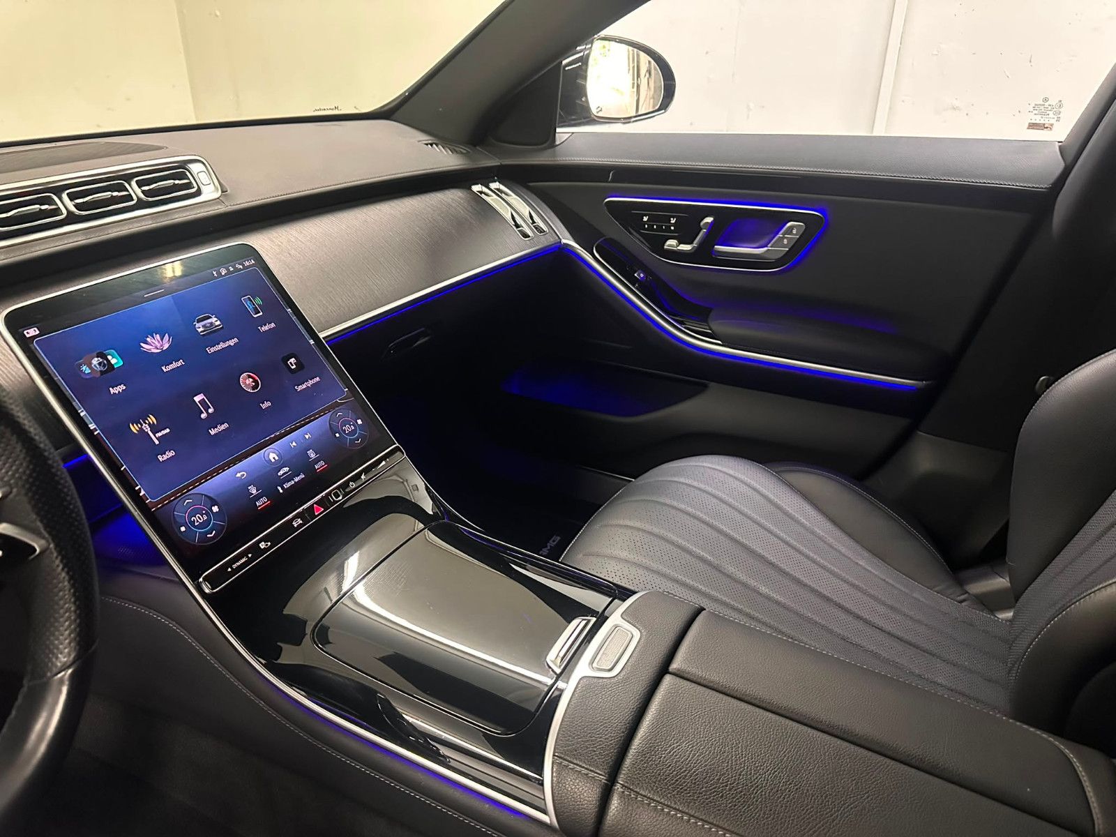 Fahrzeugabbildung Mercedes-Benz S 500 4MATIC L *AMG-LINE*DISTRO*TV*2xKLIMA*KEYGO