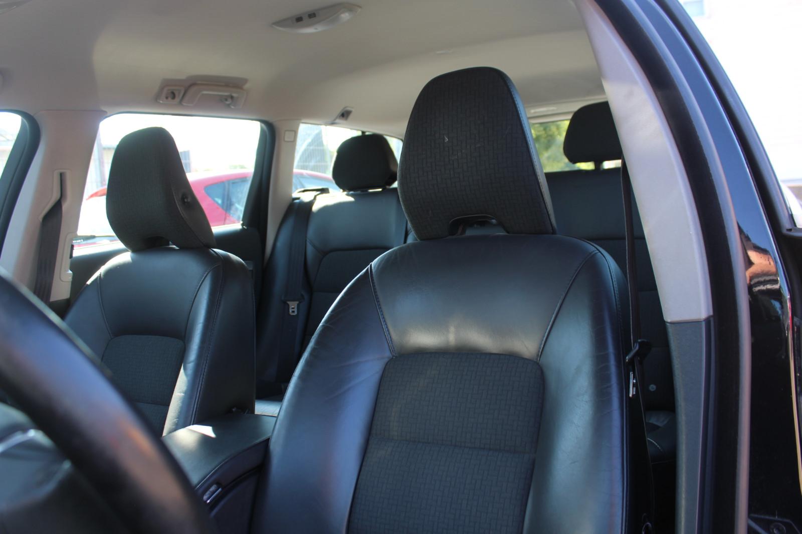 Volvo V70 2013 — photo 15