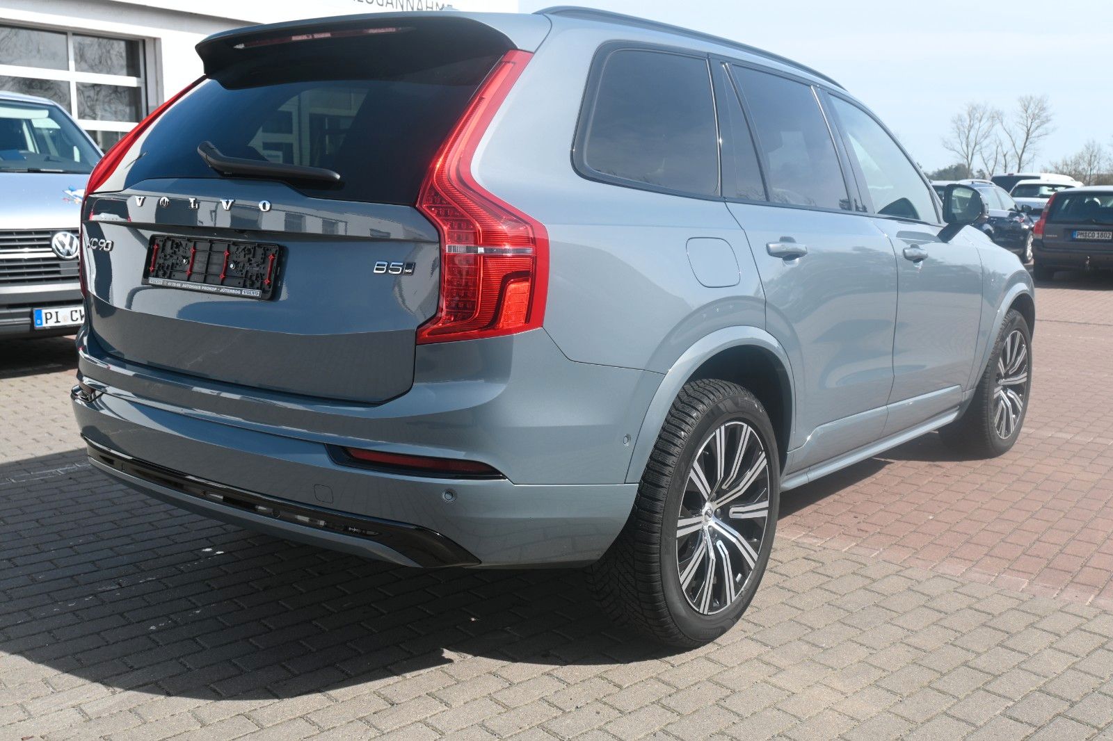 Fahrzeugabbildung Volvo XC90 B5D *Ultimate Dark*360*STHZ*PANO*LUFT*VOLL