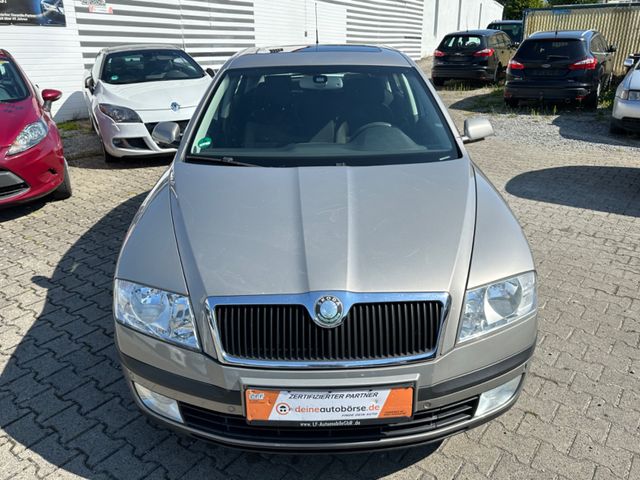 Skoda Octavia Lim. Elegance/Getriebe ruckelt !! Export