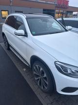 Mercedes-Benz GLC 250 4MATIC Autom. - - Mercedes-Benz GLC 250 von privat