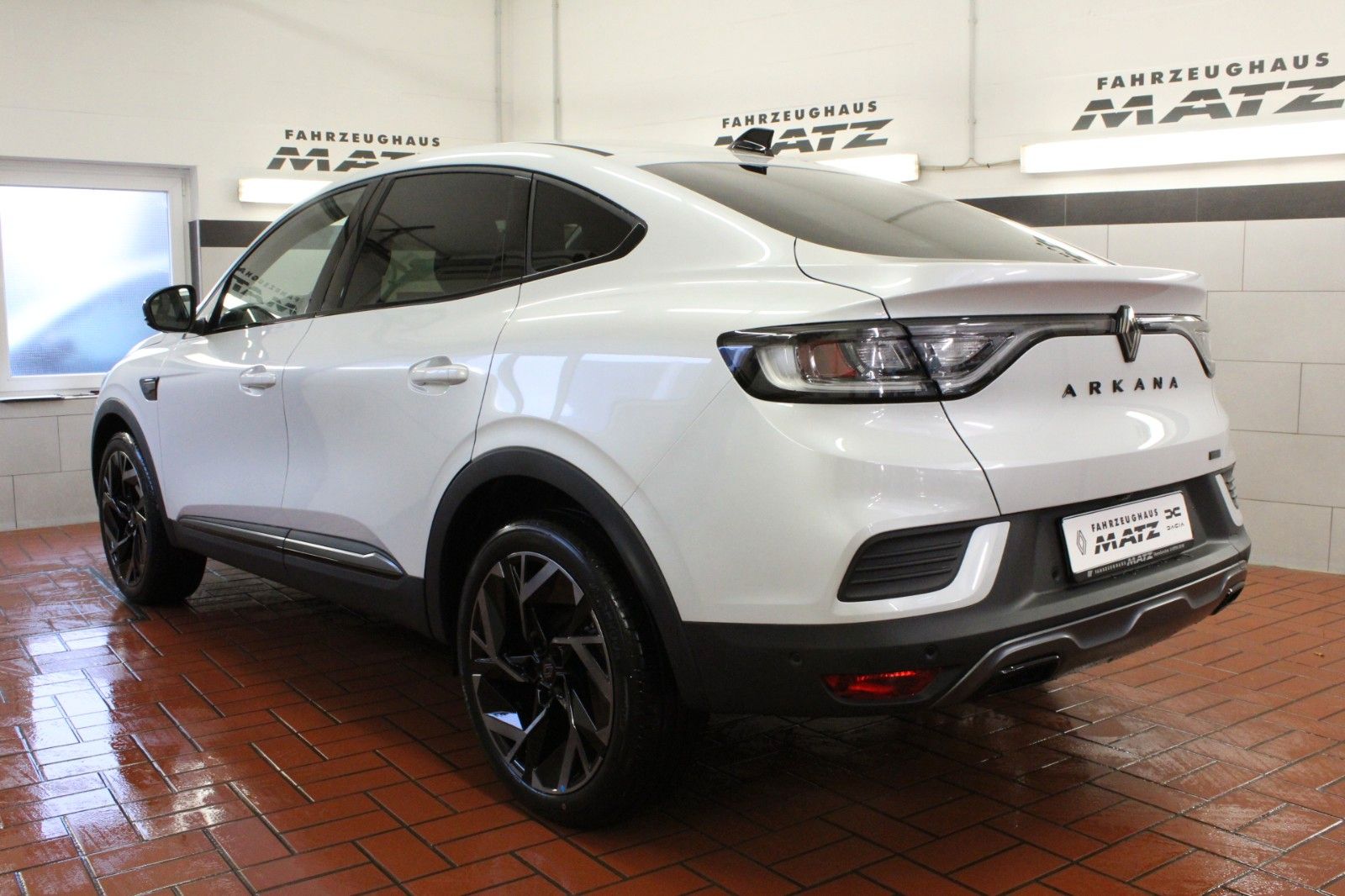 Fahrzeugabbildung Renault Arkana E-TECH Full Hybrid 145 Esprit Alpine