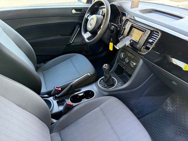 Fahrzeugabbildung Volkswagen Beetle+1.Hand+NaviZB+AllwetterRäder+