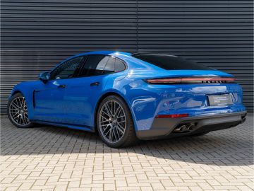 Porsche Panamera - 3