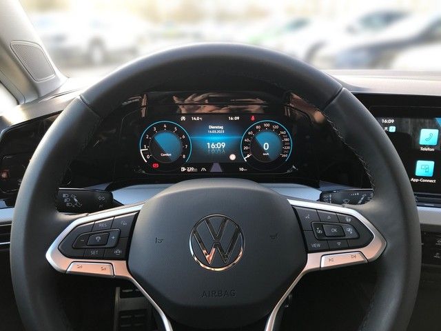 Fahrzeugabbildung Volkswagen Golf 1.5TSI Move LED+ACC+NAVI+APP-CONN+SITZHZ+++