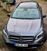 Mercedes-Benz GLA 250 4MATIC DCT - - Mercedes-Benz GLA 250 von privat