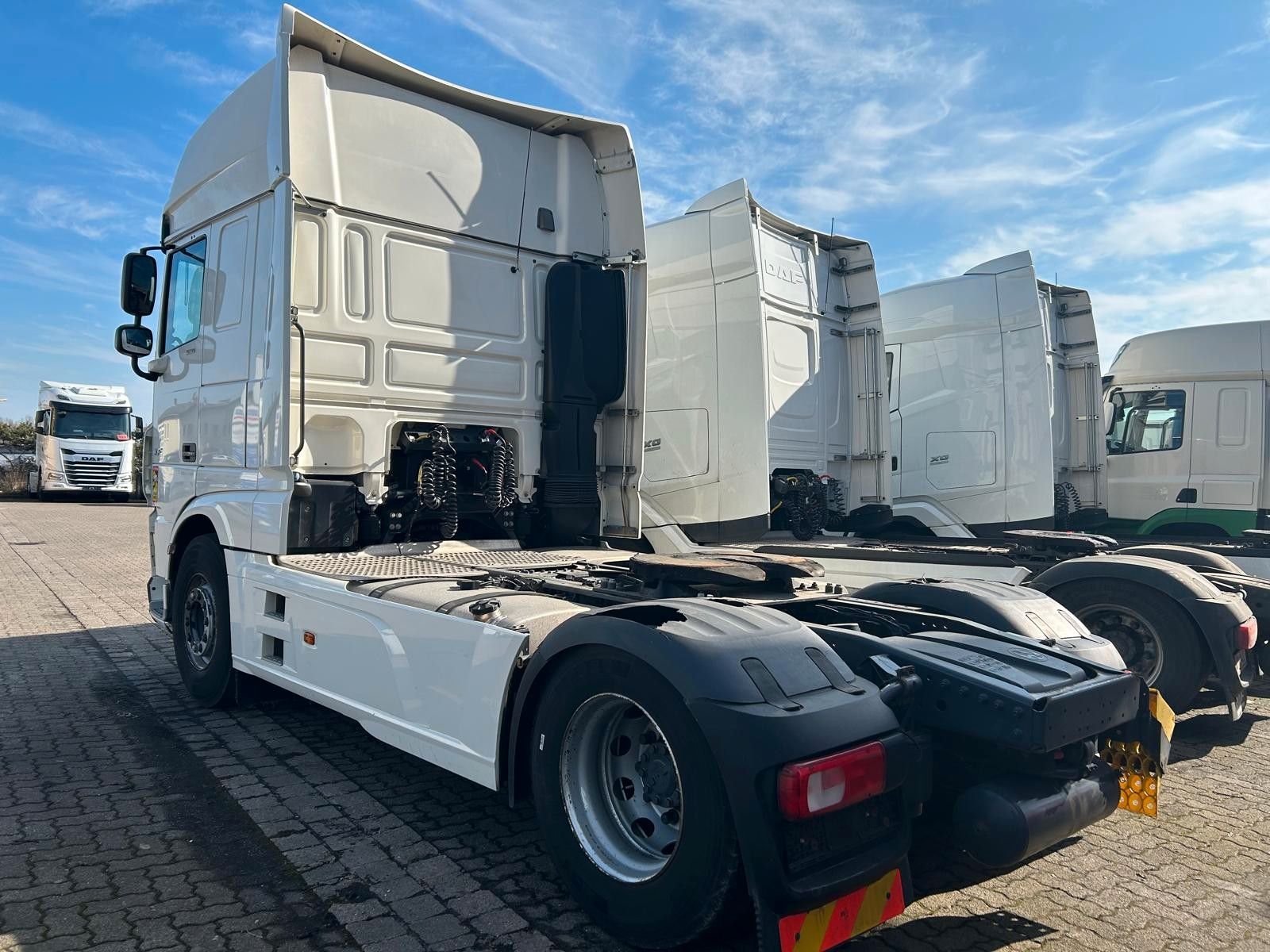 Fahrzeugabbildung DAF XF 530 FT, Intarder, Bj. 2020