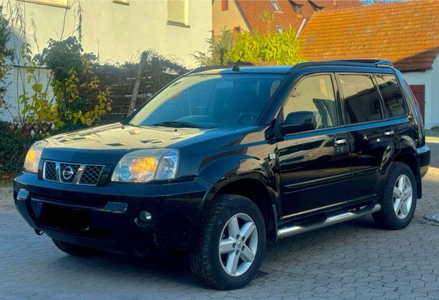 Nissan X Trail 4x4 Columbia gepflegter Zus...