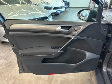 MYAUTOCENTER – Gebraucht- und Jahreswagen mit Werkstattservice in Pfaffenhofen Volkswagen Golf VII Lim. Comfortline BMT *Klima*TÜV*