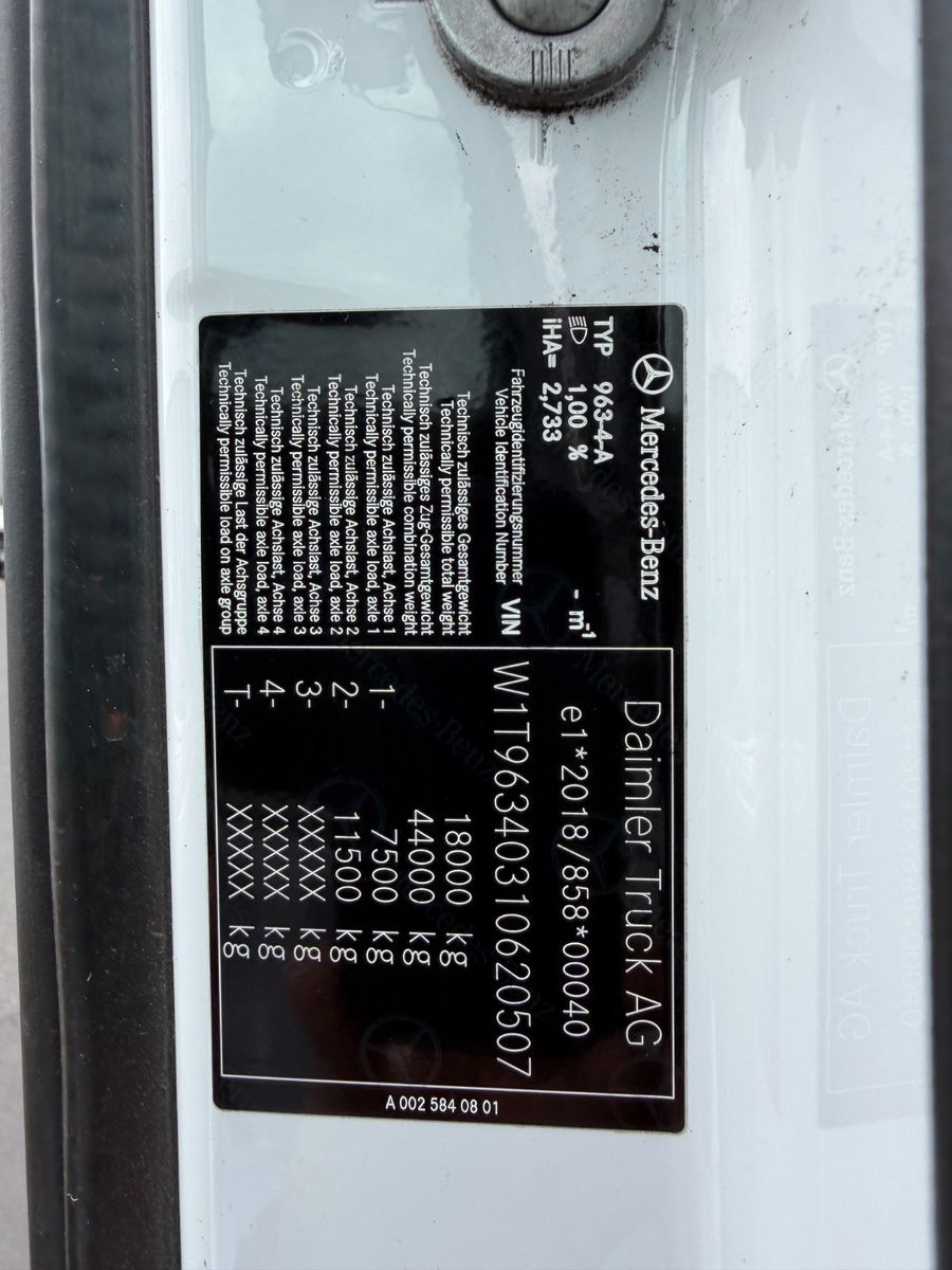 Fahrzeugabbildung Mercedes-Benz Actros 1846 LS Hydraulik, ADR, 2 x Nebenantrieb